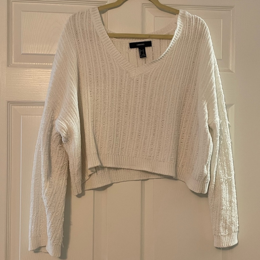 White forever 21 sweater